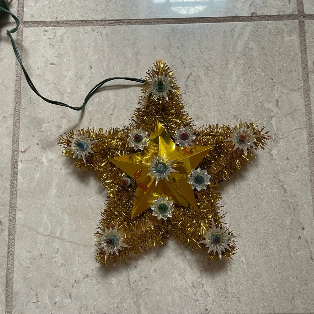 Vintage Gold Tinsel Star Tree Topper from 1970’s 11 Lights w/Original Box Works!